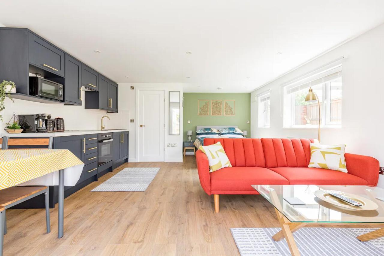 Charming Chester Studio With Private Garden & Free Parking Buitenkant foto