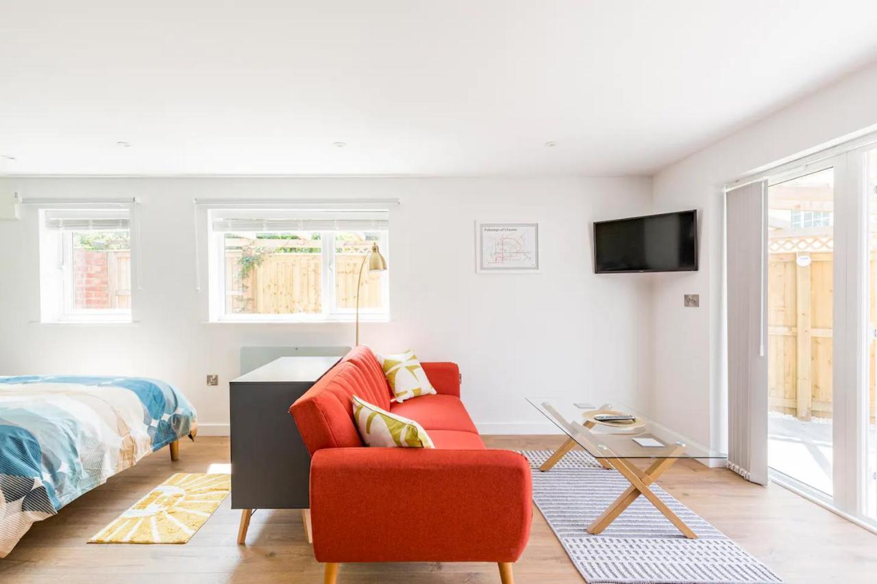Charming Chester Studio With Private Garden & Free Parking Buitenkant foto