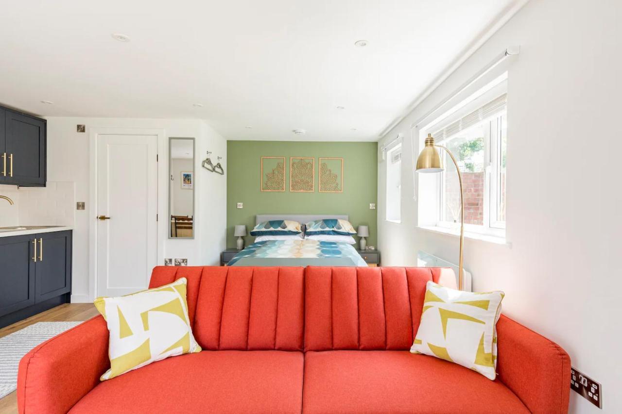 Charming Chester Studio With Private Garden & Free Parking Buitenkant foto